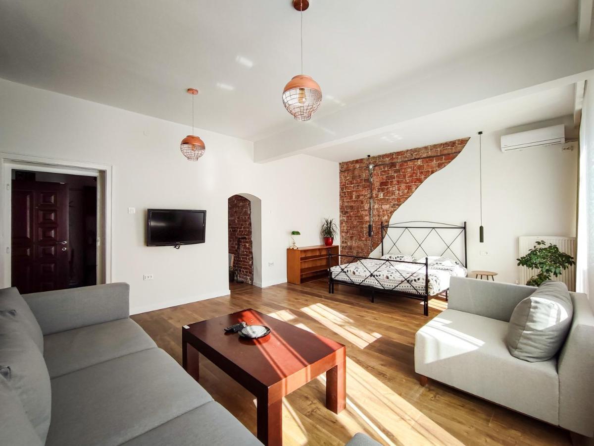 Urban Cozy Retreat Apartment Pristina Exterior photo