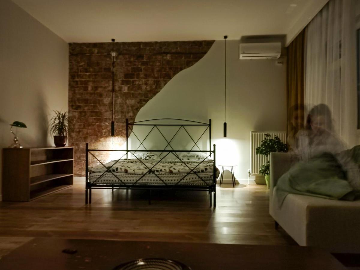 Urban Cozy Retreat Apartment Pristina Exterior photo