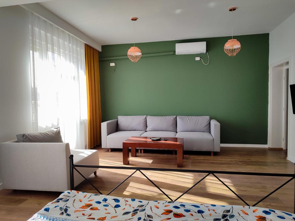 Urban Cozy Retreat Apartment Pristina Exterior photo